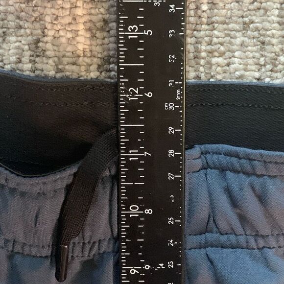 All in Motion Mens Size Small Training Pants Gray Drawstring Athletic Sweats NWT - Picture 6 of 7